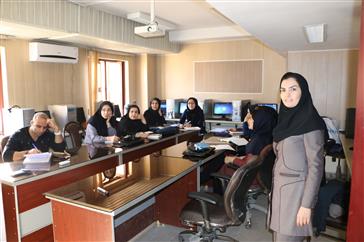 کارگاه آموزشی معادلات برآوردی ساختاری 