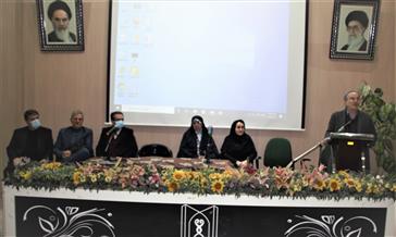 هم اندیشی دانشجویان گروه آموزش بهداشت و ارتقاء سلامت دانشکده با اعضای هیات علمی و مدیرگروه